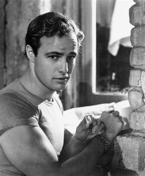 marlon brando age.